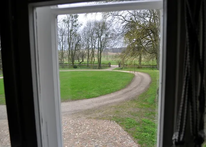 Zamek Bed & Breakfast Rynkowka